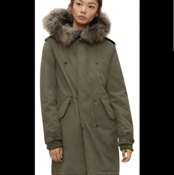 Aritzia TNA Britannia Parka Size Medium - Picture 2 of 6